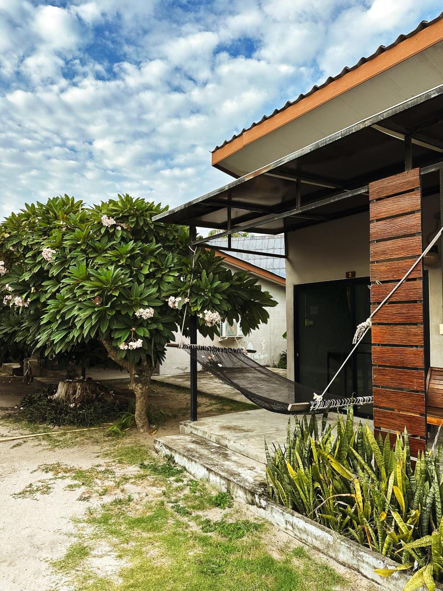 The Cosy Sunset Beach Resort & Restaurant Thong Sala Exterior foto
